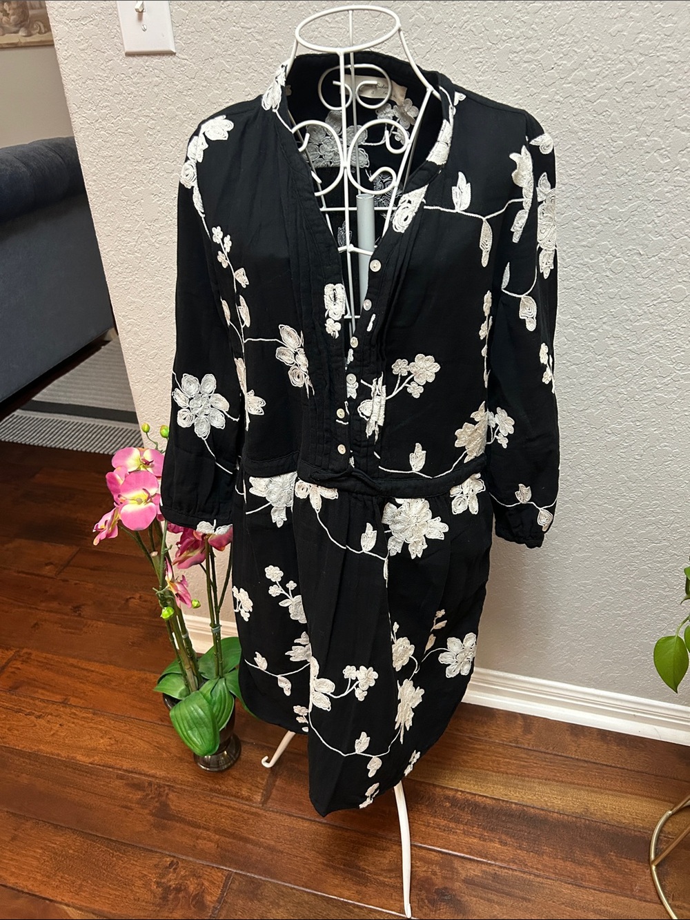 Anthropologie Black Floral Long-Sleeve Button Dress